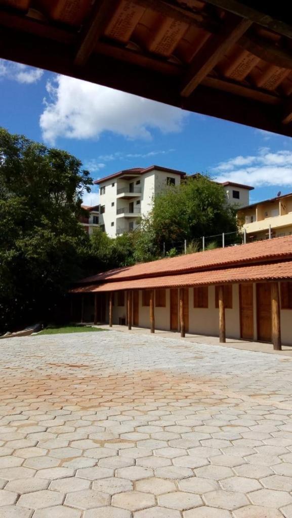 Serrana Inn *